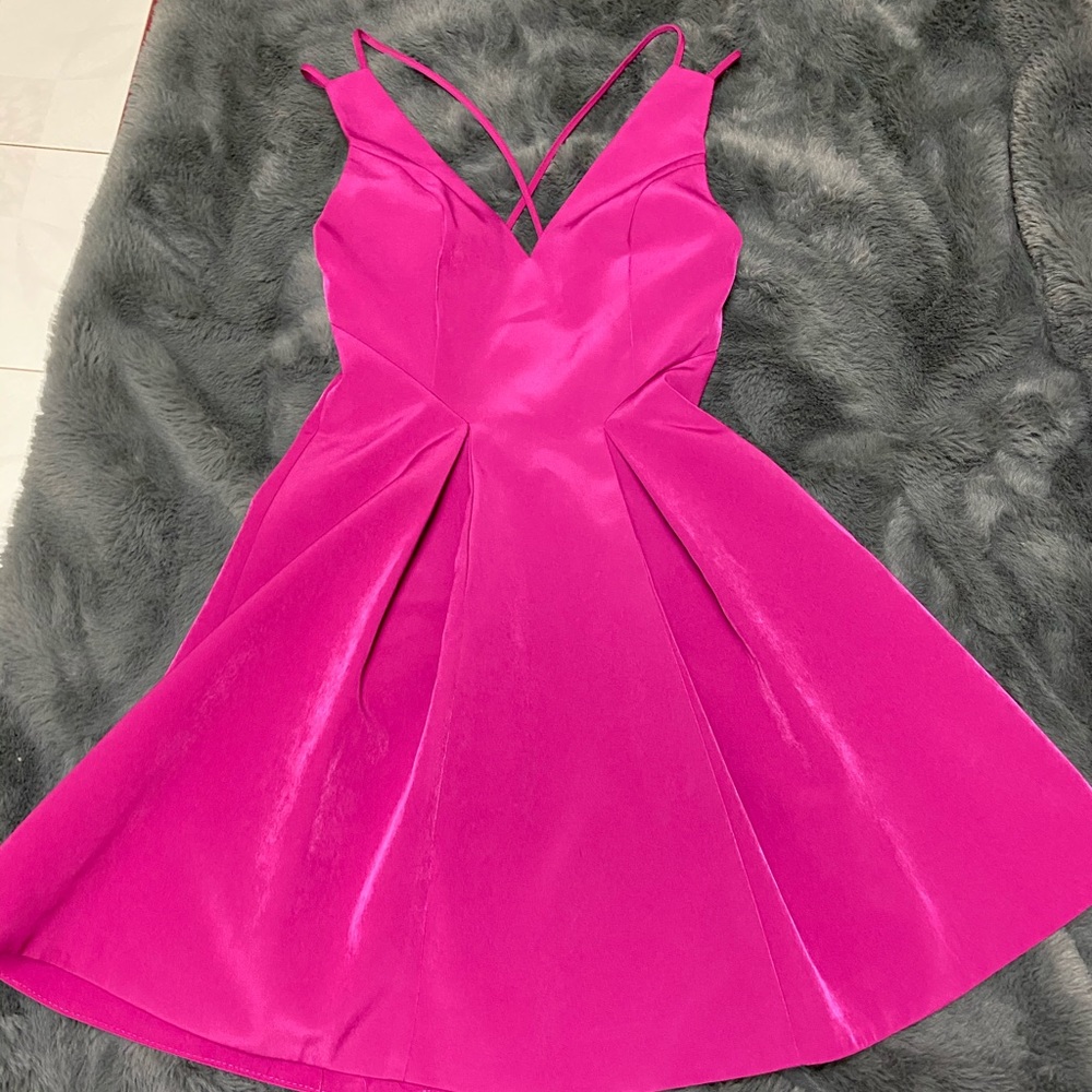 BRAND NEW TOPSHOP Fuchsia Dress with Crossback